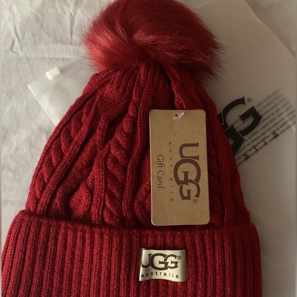 MAROON UGG HAT - Picture 1 of 6